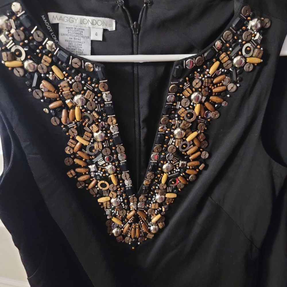 Maggie London Sleeveless dress size 4 excellent condition